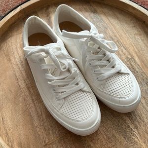 Banana Republic Sneakers